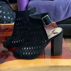 Open toed heeled booties